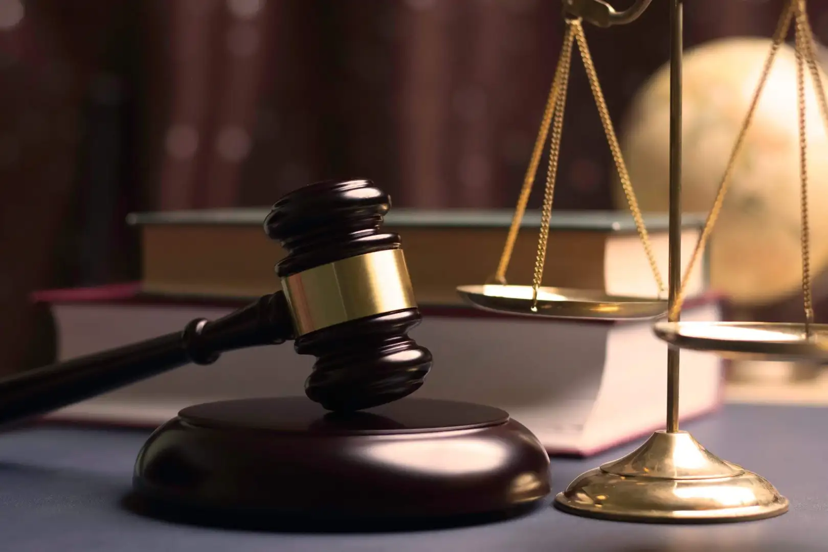 How Semi-Truck Speed Regulators Help Prevent Serious Crashes