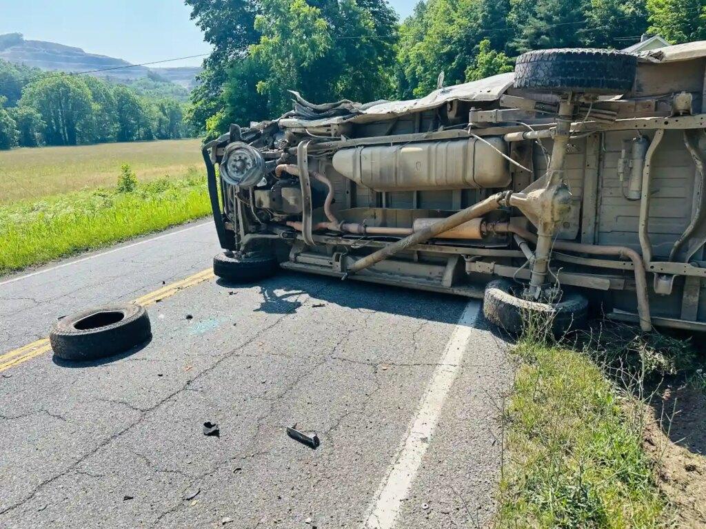 When Should I Consult a Lawyer for a Truck Accident?