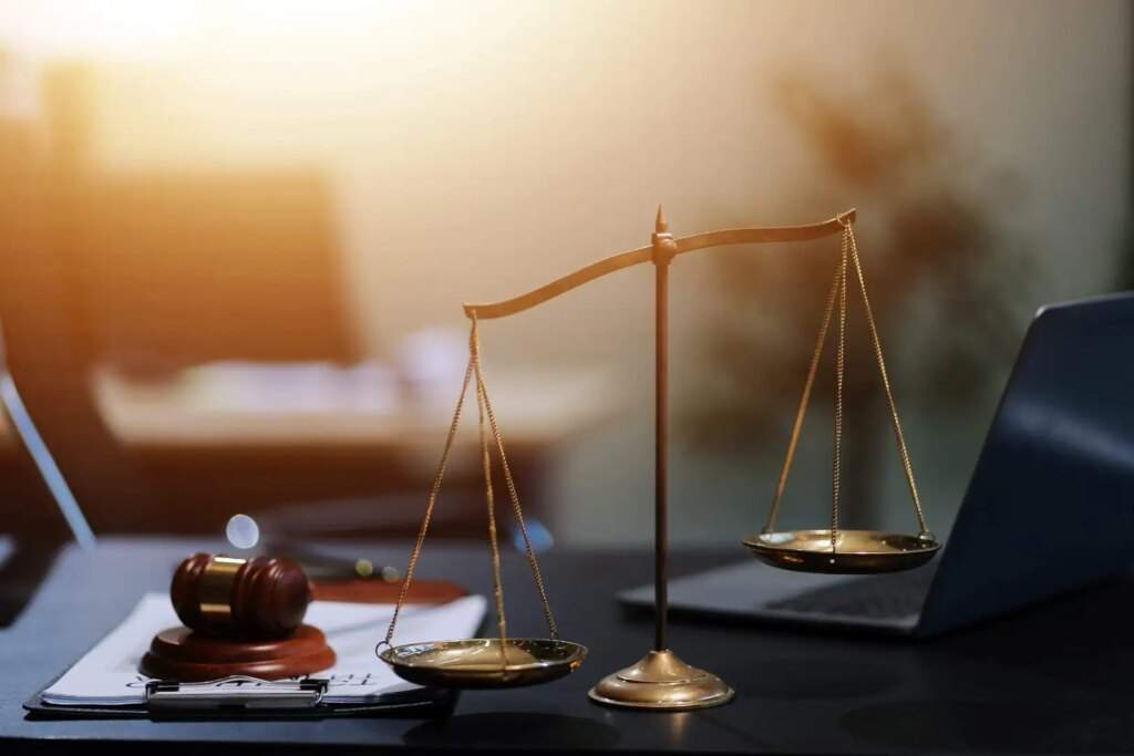 Is Lane Splitting Illegal in Illinois? Understanding the Rules and Risks of Motorcycle Lane Splitting